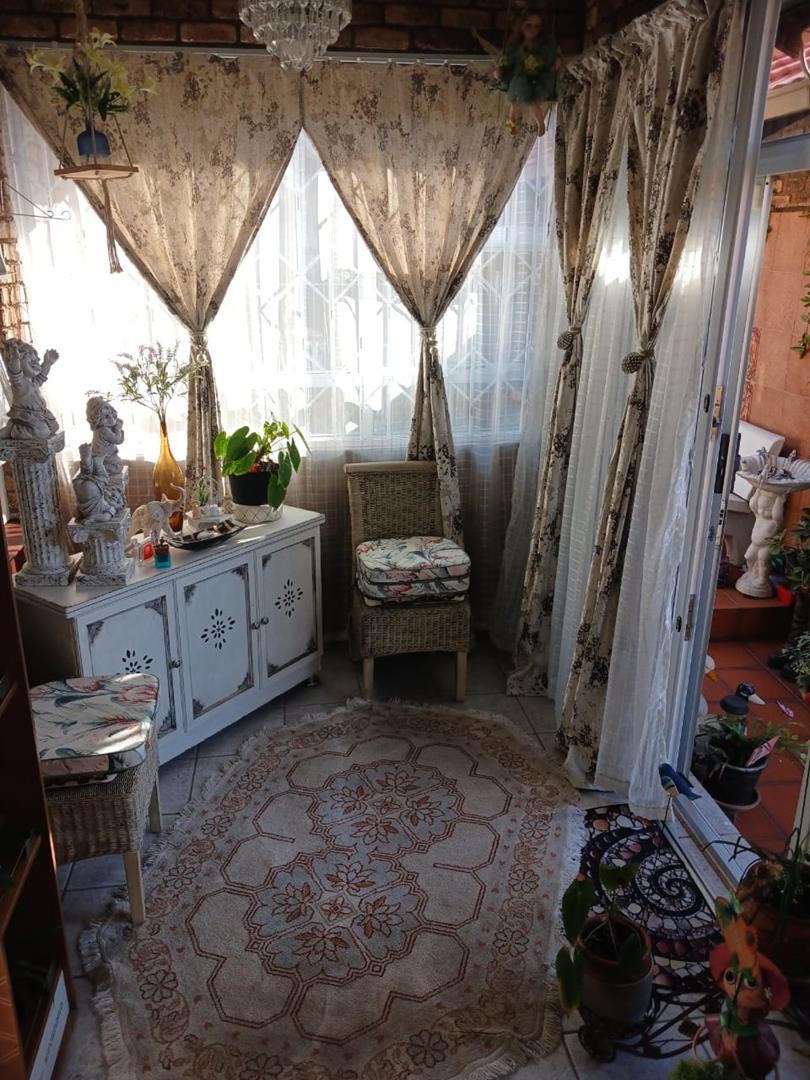 3 Bedroom Property for Sale in Gosforth Park Gauteng