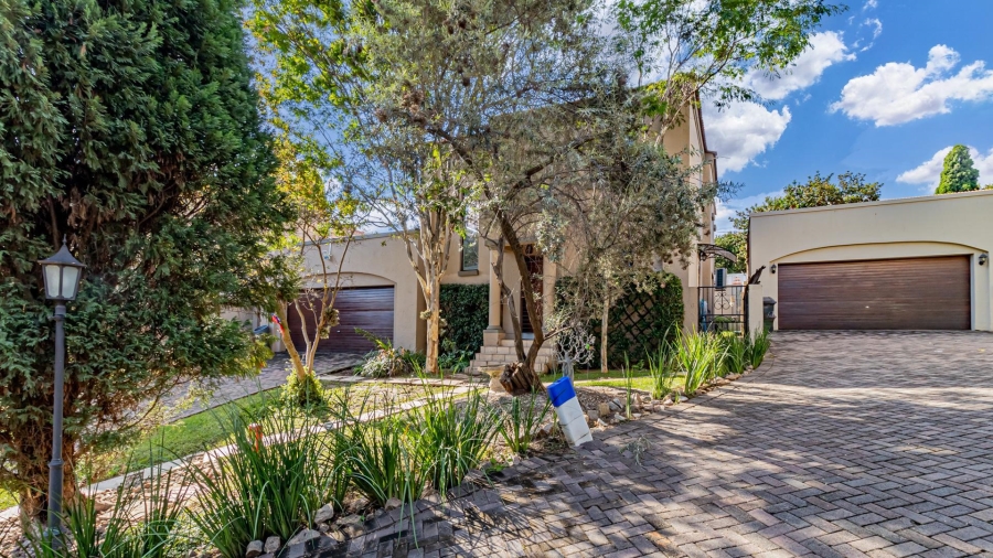 To Let 3 Bedroom Property for Rent in Douglasdale Gauteng