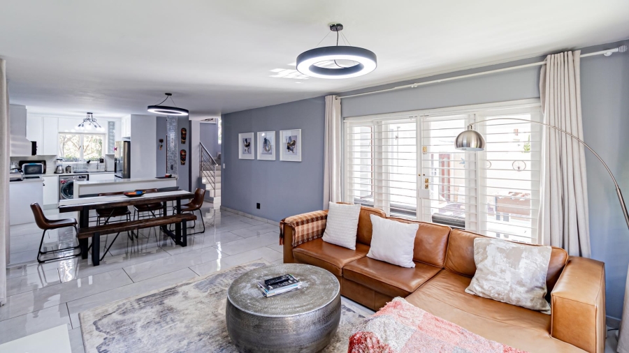 To Let 3 Bedroom Property for Rent in Douglasdale Gauteng