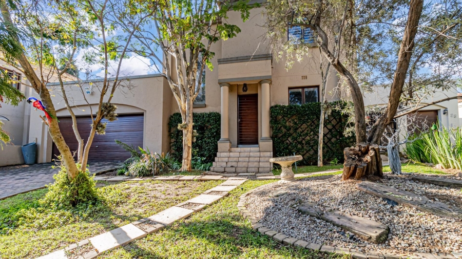 To Let 3 Bedroom Property for Rent in Douglasdale Gauteng