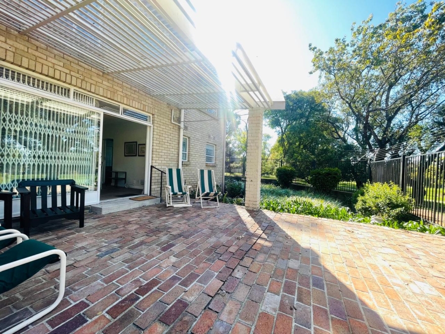 To Let 2 Bedroom Property for Rent in Illovo Gauteng
