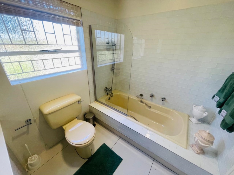 To Let 2 Bedroom Property for Rent in Illovo Gauteng