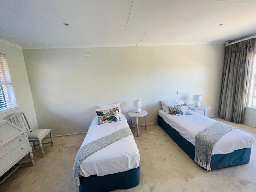 To Let 2 Bedroom Property for Rent in Illovo Gauteng