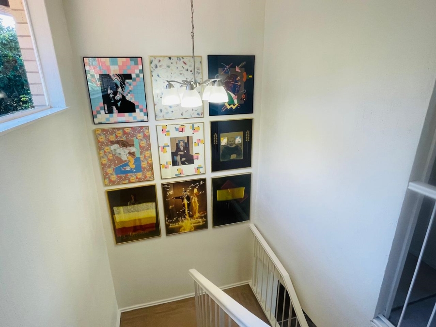 To Let 2 Bedroom Property for Rent in Illovo Gauteng