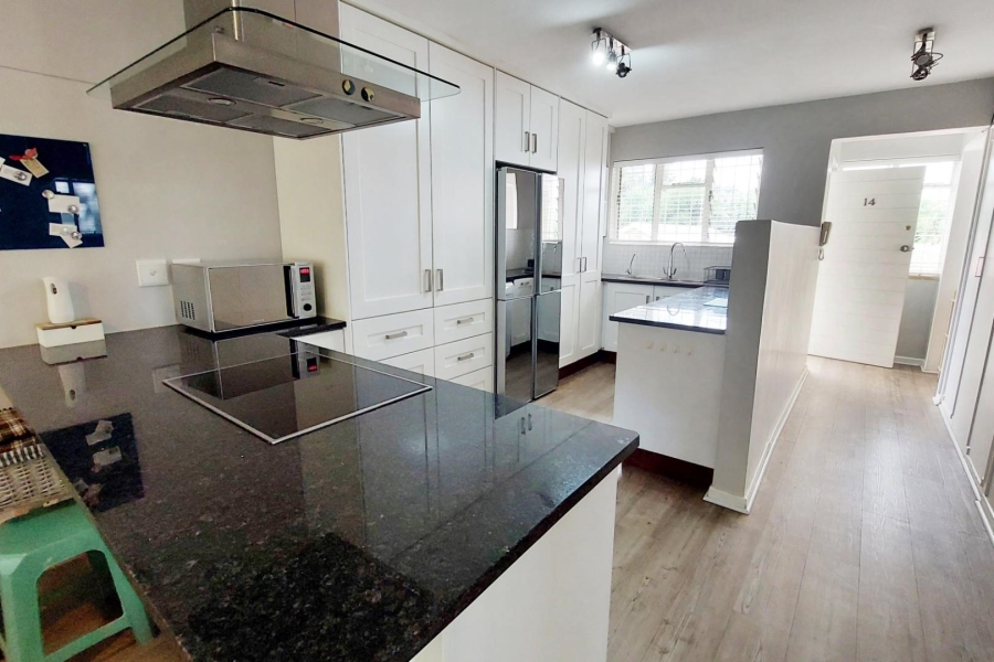To Let 2 Bedroom Property for Rent in Parkmore Gauteng