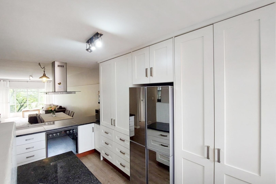 To Let 2 Bedroom Property for Rent in Parkmore Gauteng
