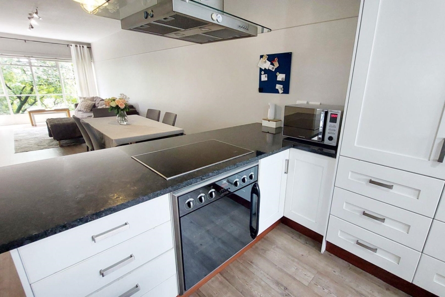 To Let 2 Bedroom Property for Rent in Parkmore Gauteng