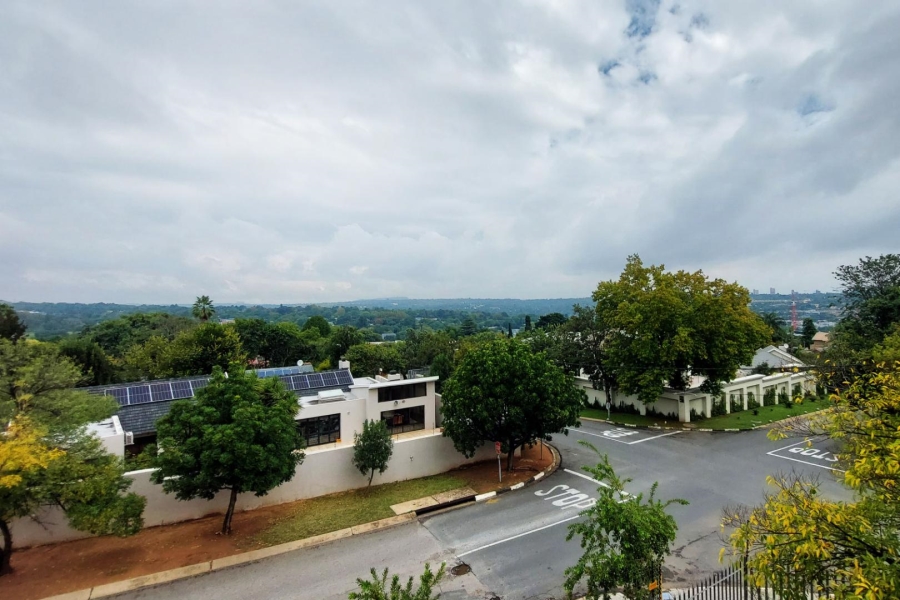 To Let 2 Bedroom Property for Rent in Parkmore Gauteng