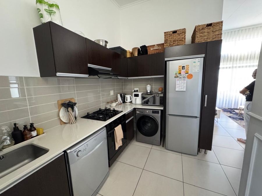 To Let 1 Bedroom Property for Rent in Fourways Gauteng