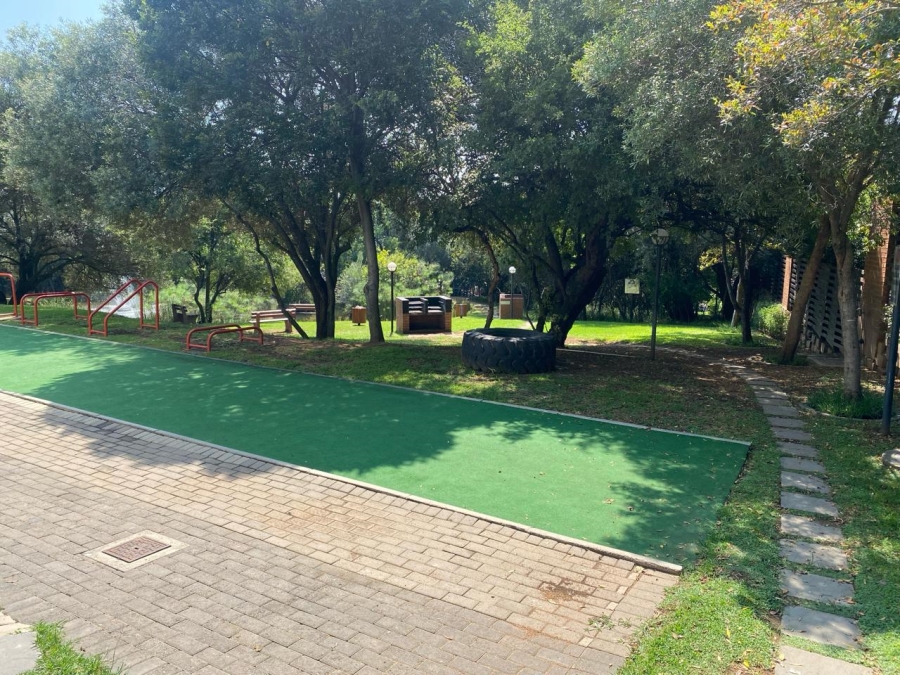 To Let 1 Bedroom Property for Rent in Fourways Gauteng