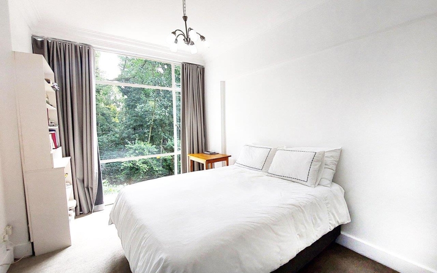 To Let 2 Bedroom Property for Rent in Illovo Gauteng