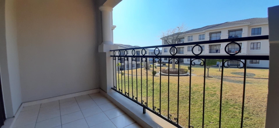 To Let 3 Bedroom Property for Rent in Maroeladal Gauteng