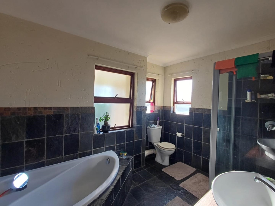To Let 2 Bedroom Property for Rent in Ferndale Gauteng