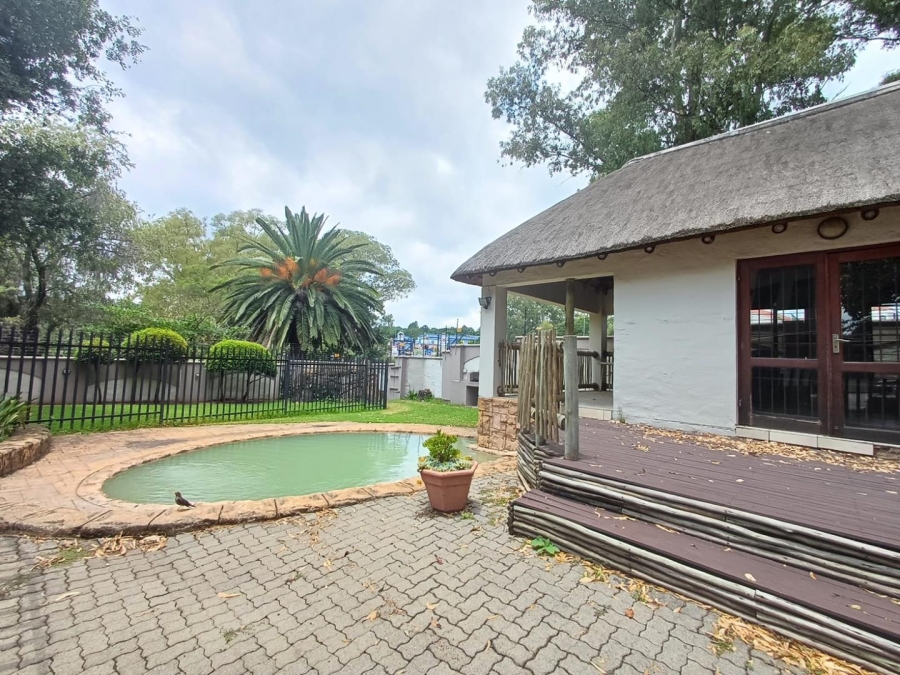 To Let 2 Bedroom Property for Rent in Ferndale Gauteng