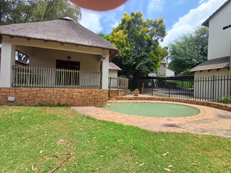 To Let 2 Bedroom Property for Rent in Ferndale Gauteng