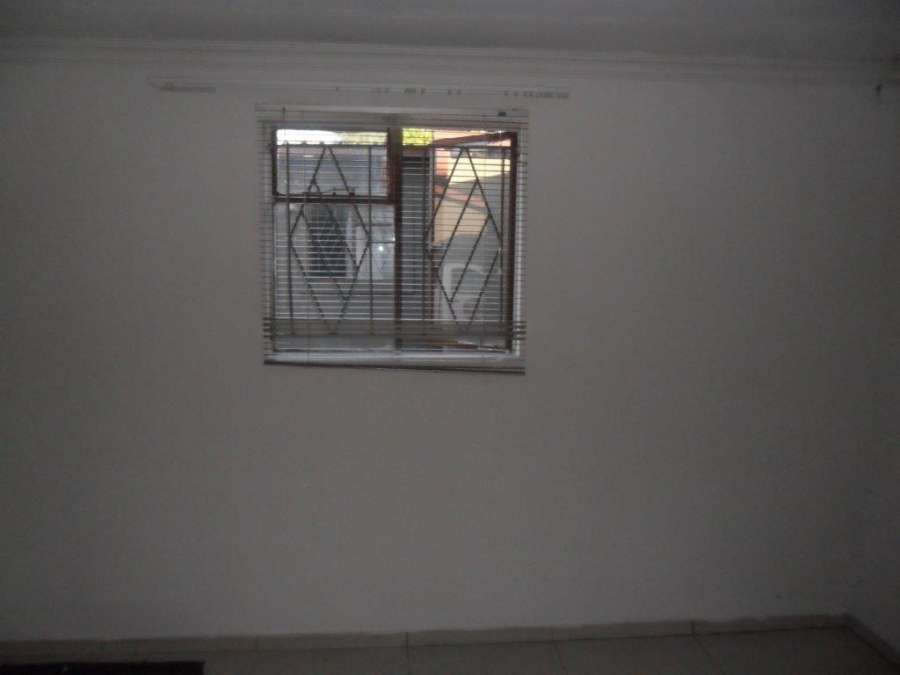 To Let 1 Bedroom Property for Rent in East Lynne Gauteng
