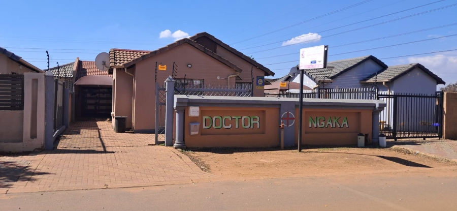 3 Bedroom Property for Sale in Soshanguve VV Gauteng