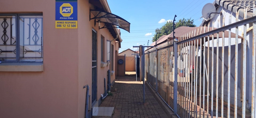 3 Bedroom Property for Sale in Soshanguve VV Gauteng