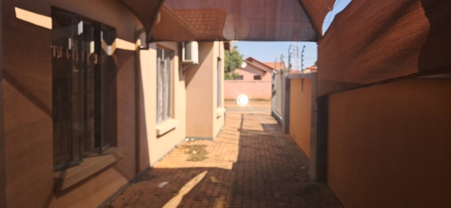 3 Bedroom Property for Sale in Soshanguve VV Gauteng