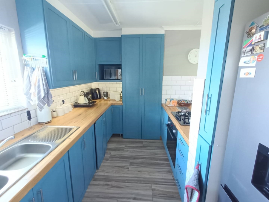 2 Bedroom Property for Sale in Die Hoewes Gauteng
