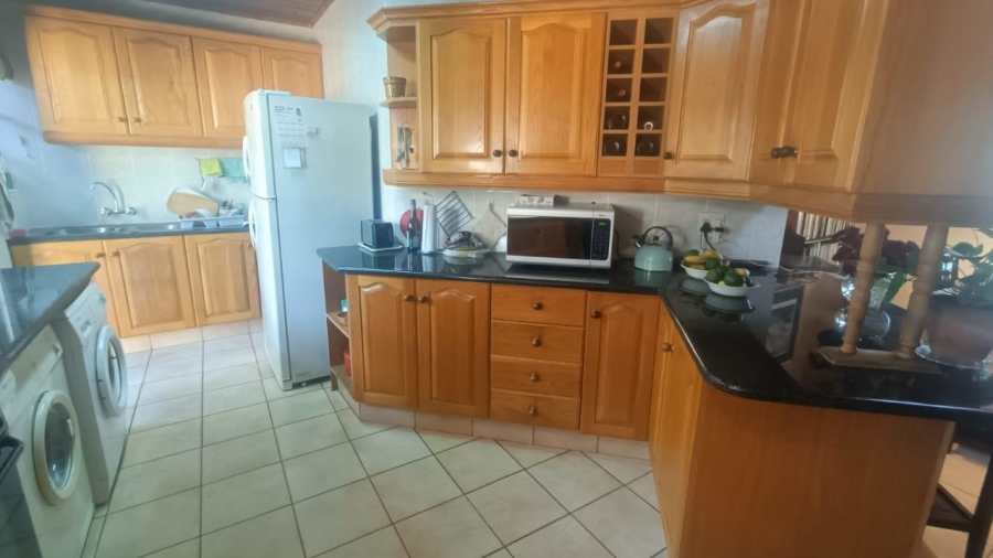 3 Bedroom Property for Sale in Hennopspark Gauteng