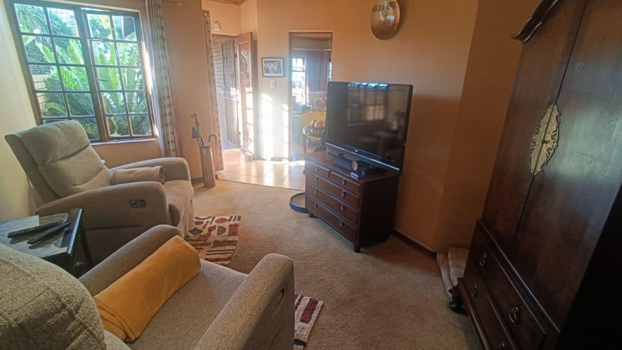 3 Bedroom Property for Sale in Hennopspark Gauteng