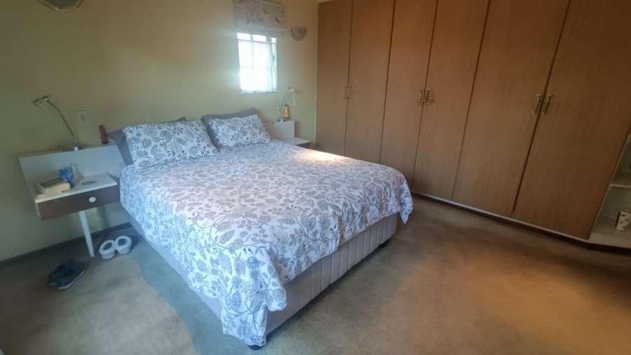 3 Bedroom Property for Sale in Hennopspark Gauteng