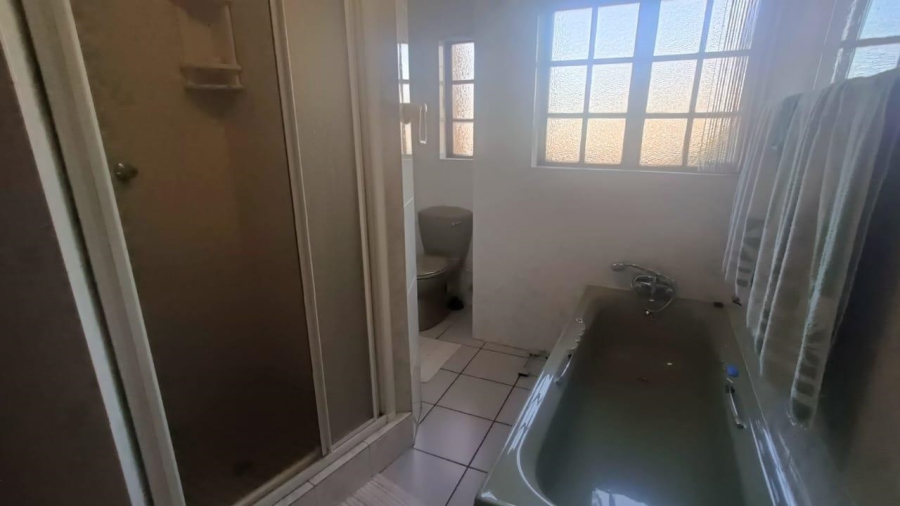 3 Bedroom Property for Sale in Hennopspark Gauteng