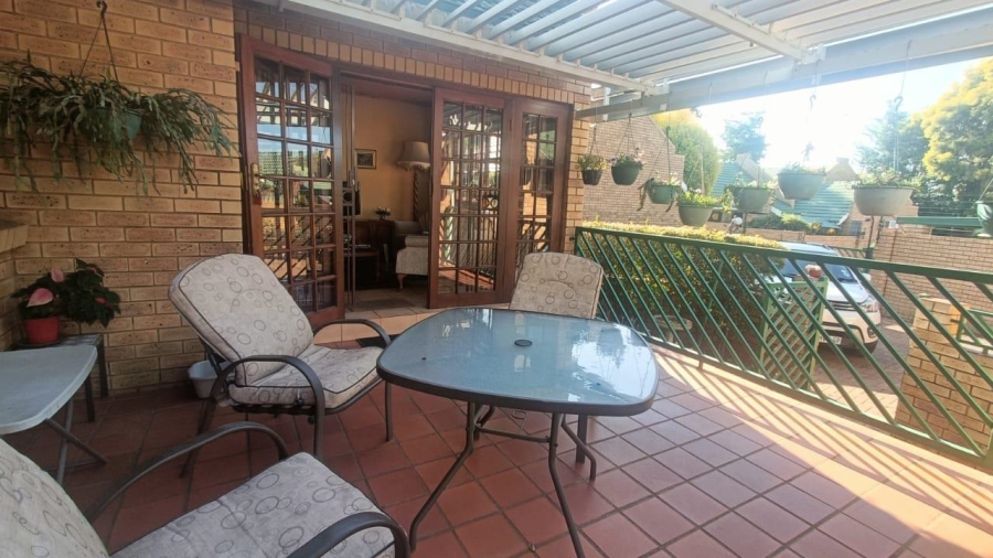 3 Bedroom Property for Sale in Hennopspark Gauteng