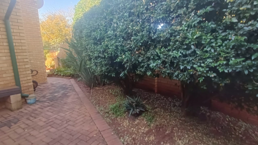 3 Bedroom Property for Sale in Hennopspark Gauteng