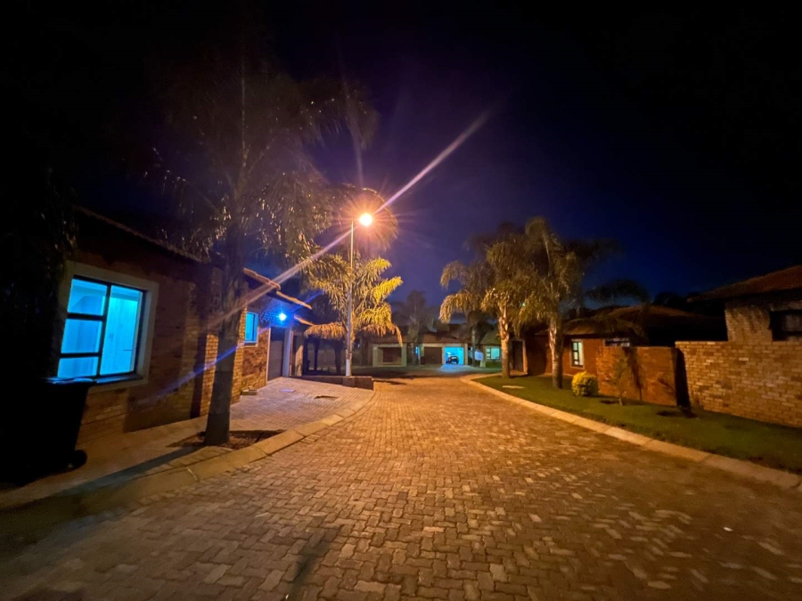 3 Bedroom Property for Sale in Groblerpark Gauteng
