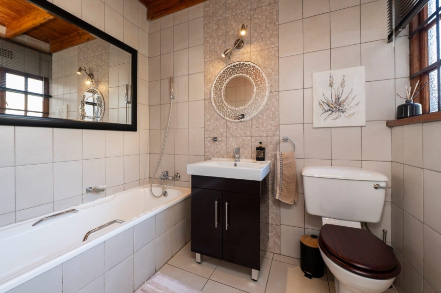 3 Bedroom Property for Sale in Glenvista Gauteng