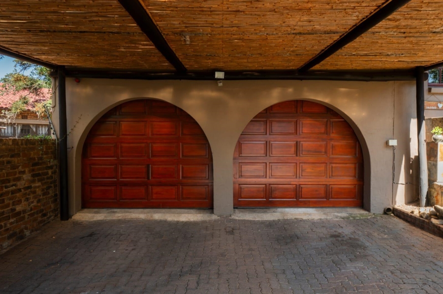 3 Bedroom Property for Sale in Glenvista Gauteng
