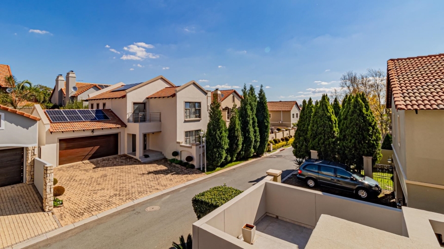 3 Bedroom Property for Sale in Fourways Gauteng