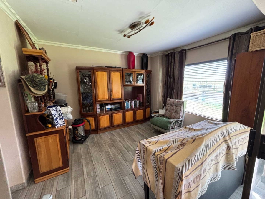 7 Bedroom Property for Sale in Schoongezicht Gauteng