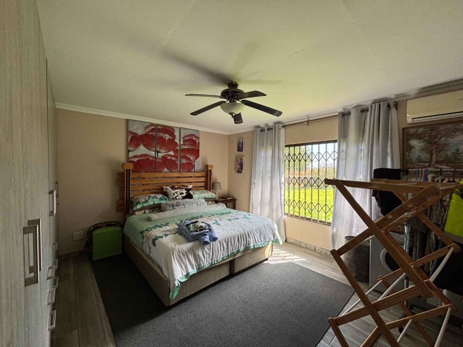 7 Bedroom Property for Sale in Schoongezicht Gauteng