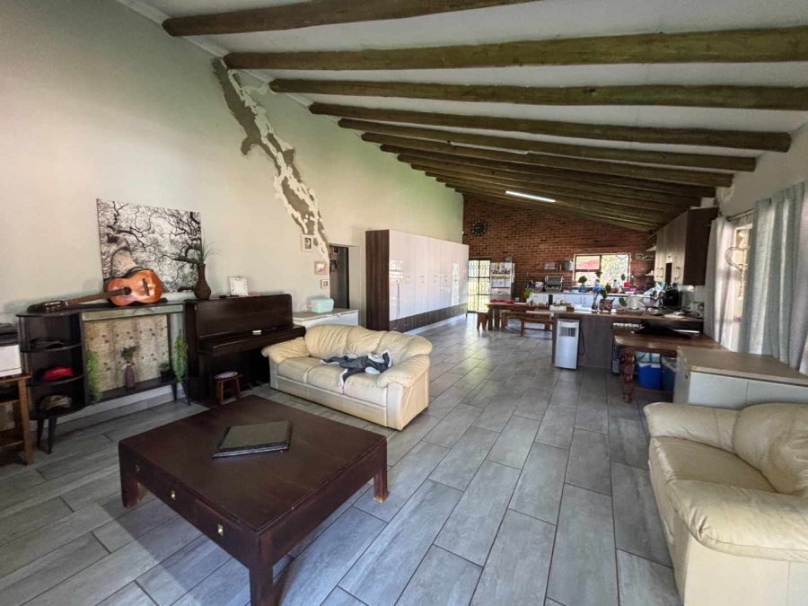 7 Bedroom Property for Sale in Schoongezicht Gauteng