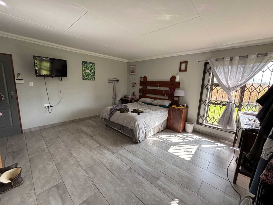 7 Bedroom Property for Sale in Schoongezicht Gauteng