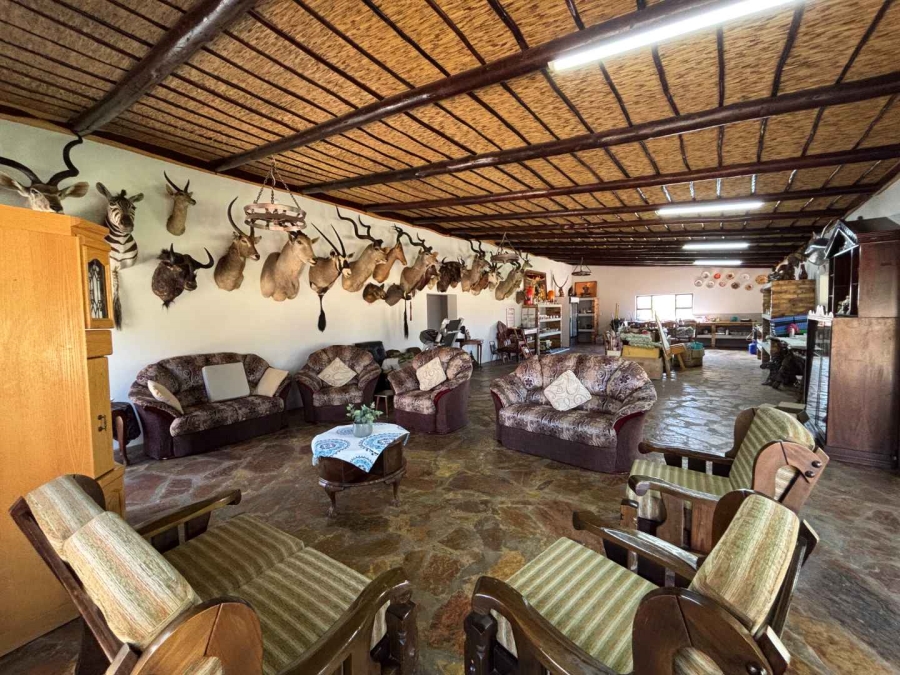7 Bedroom Property for Sale in Schoongezicht Gauteng