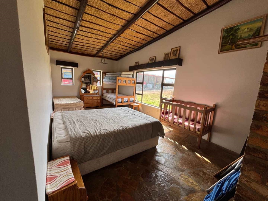 7 Bedroom Property for Sale in Schoongezicht Gauteng