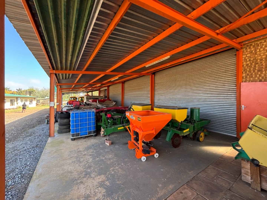 7 Bedroom Property for Sale in Schoongezicht Gauteng