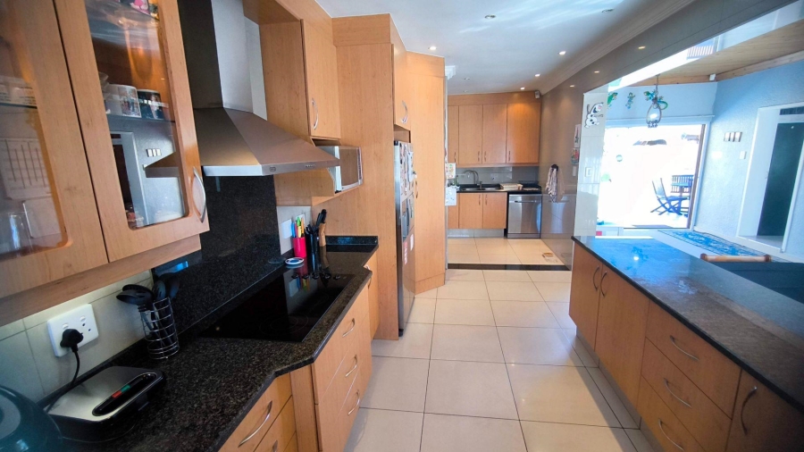 4 Bedroom Property for Sale in Brackenhurst Gauteng