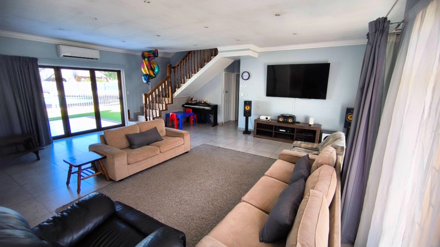 4 Bedroom Property for Sale in Brackenhurst Gauteng