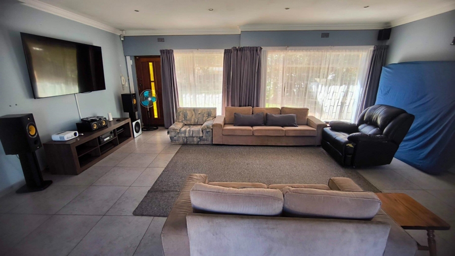 4 Bedroom Property for Sale in Brackenhurst Gauteng