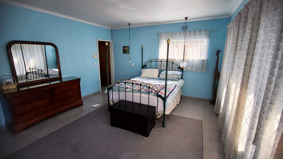 4 Bedroom Property for Sale in Brackenhurst Gauteng