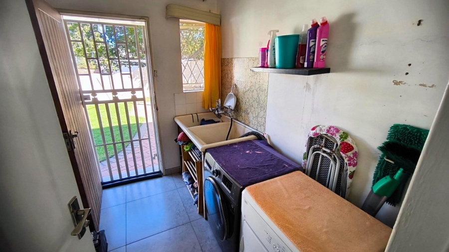 4 Bedroom Property for Sale in Brackenhurst Gauteng