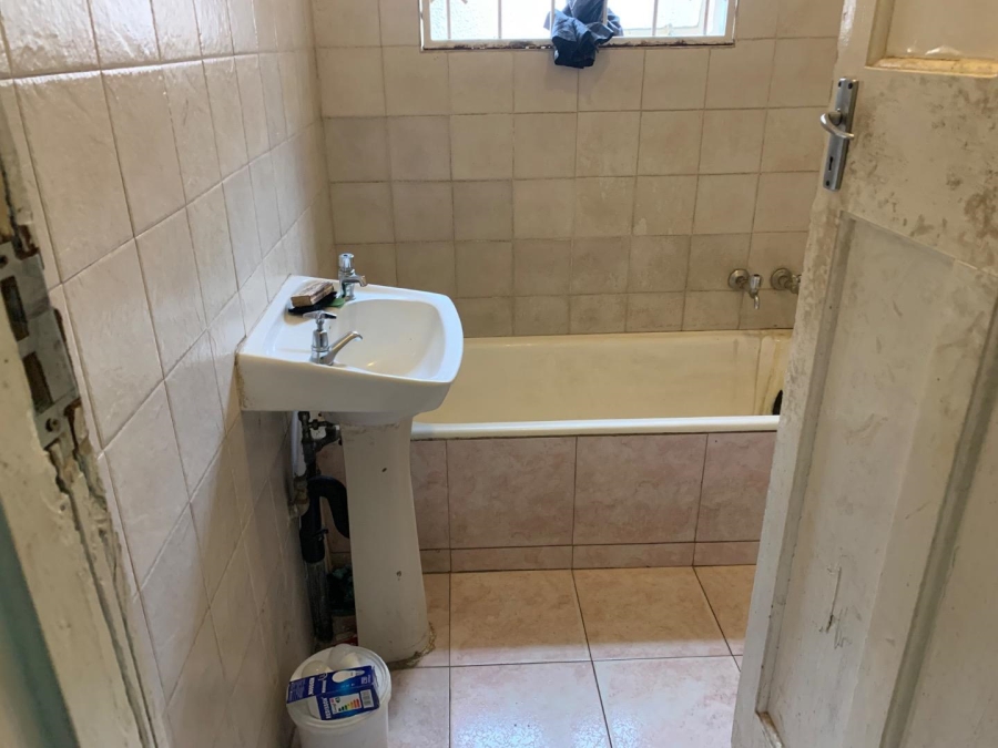 4 Bedroom Property for Sale in Rosettenville Gauteng