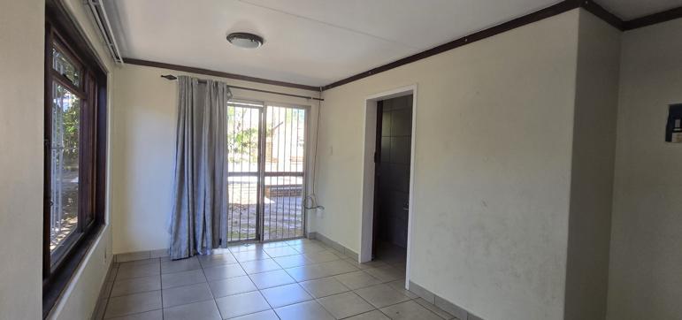 5 Bedroom Property for Sale in Elardus Park Gauteng