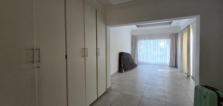 5 Bedroom Property for Sale in Elardus Park Gauteng
