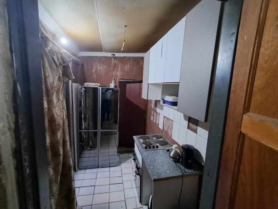 1 Bedroom Property for Sale in Olievenhoutbosch Gauteng
